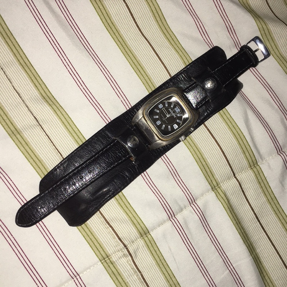 Nixon watch